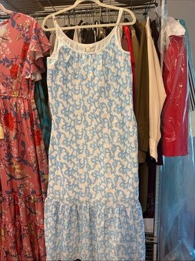 Lilly Pulitzer Blue Scroll-Print White Maxi Dress with a Ruffle Hem maxi L